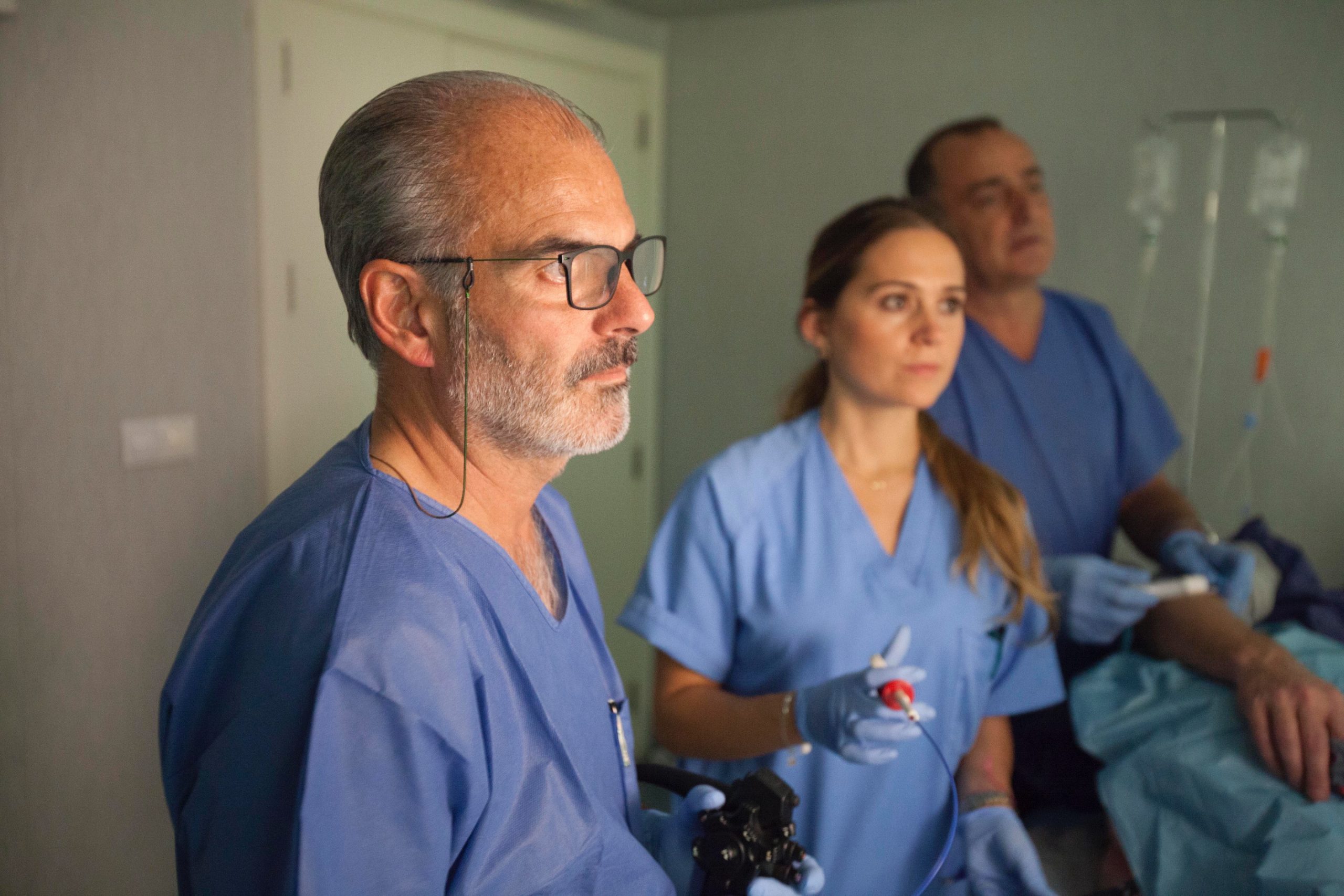 Foto quirofano equipo endoscopia